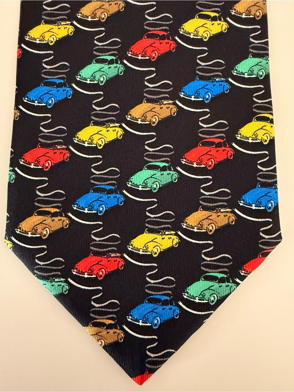 Stiftung Auto Museum Volkswagen Beetle Bug Car Necktie 100% Silk